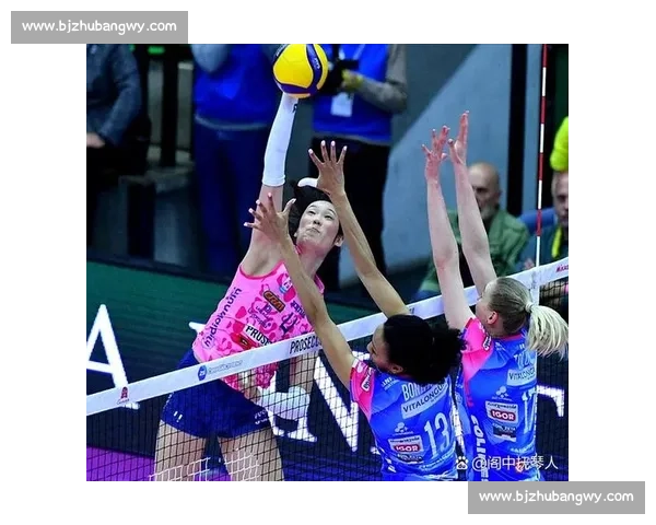 3-0 横扫!哈克 20 分率科内利亚诺五连胜,意甲女排第 5 轮复仇诺瓦拉 3-0 横扫!哈克 20 分率科内利亚诺五连胜,意甲女排第 5 轮复仇诺瓦拉